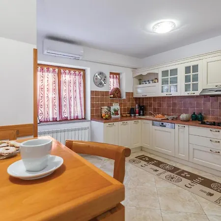Holiday home Five Bedroom Holiday In *