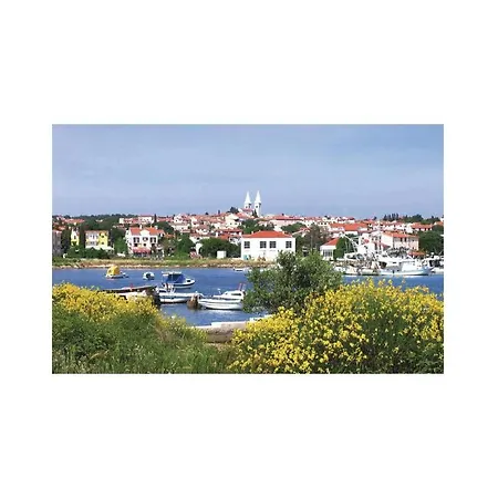 Holiday home Five Bedroom Holiday In Medulin