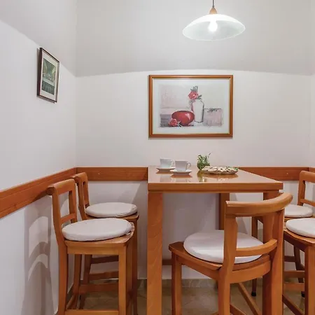 Five Bedroom Holiday In Holiday home